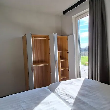 Xxl Vakantiebungalow De Brem